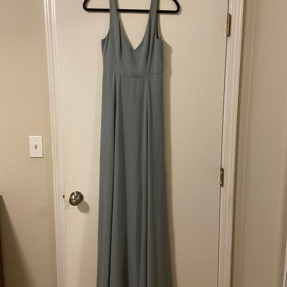 Show Me Your Mumu Jenn Maxi Dress Silver Sage Crisp - Picture 7 of 7